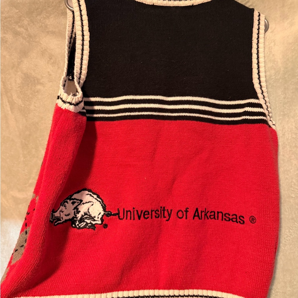 Women's Razorback Knit Vest - Picture 2 of 3